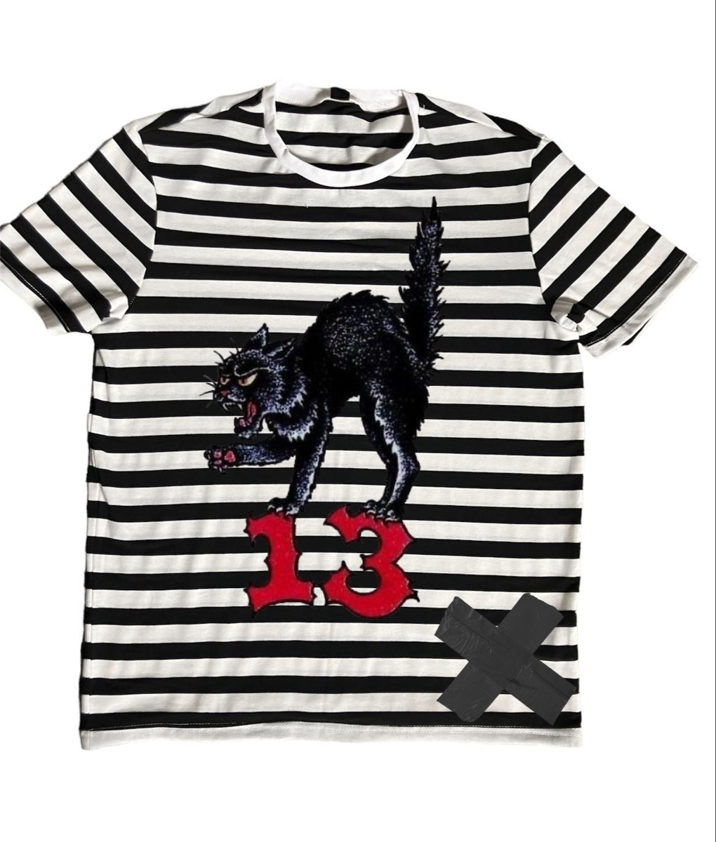 Short sleeve 13 tee